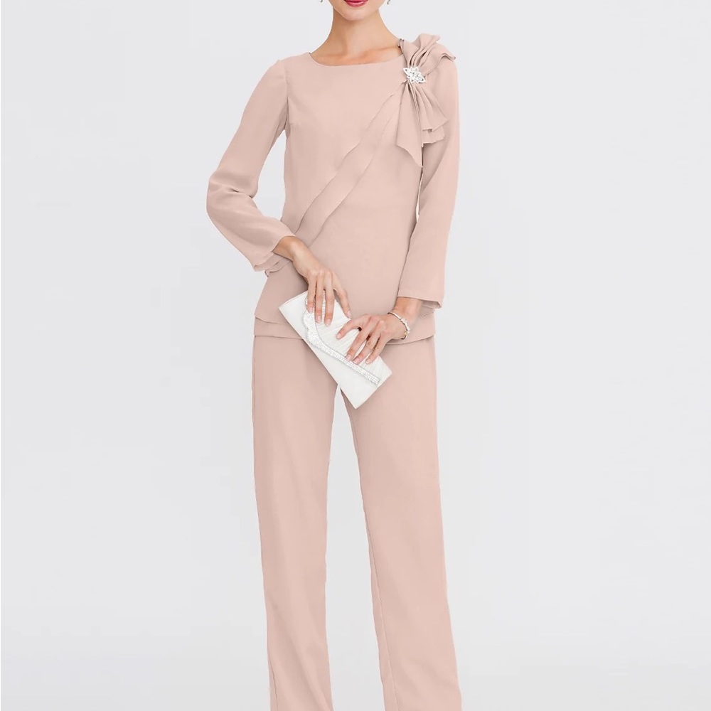 LanTing lined pant set, size 8, color is a light peach